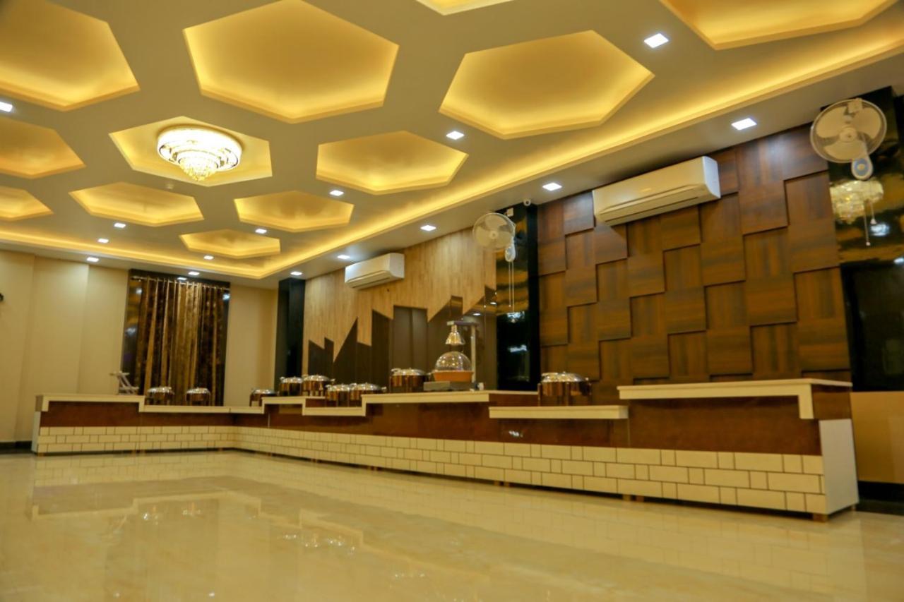 Amor Hotel Gangānagar Exteriör bild
